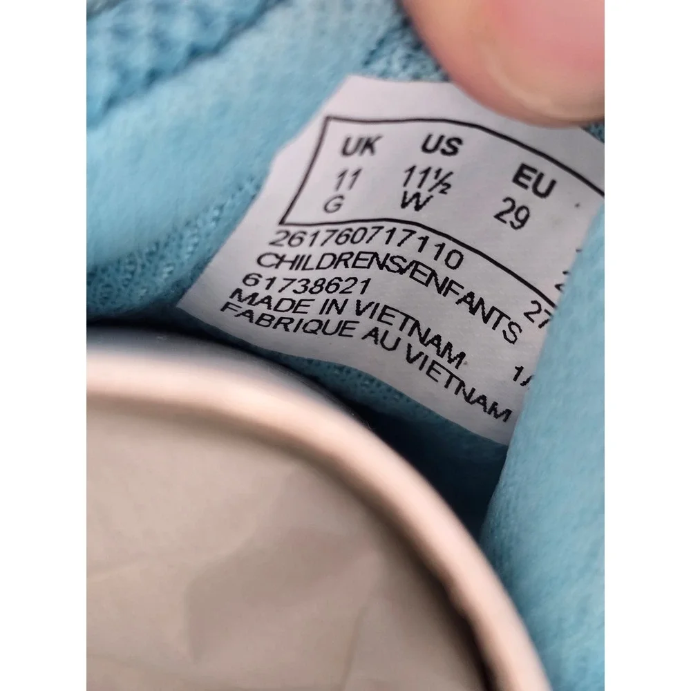 Clarks qty steggy